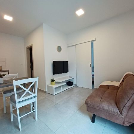 Apartments Leon 1 Novigrad  Luaran gambar