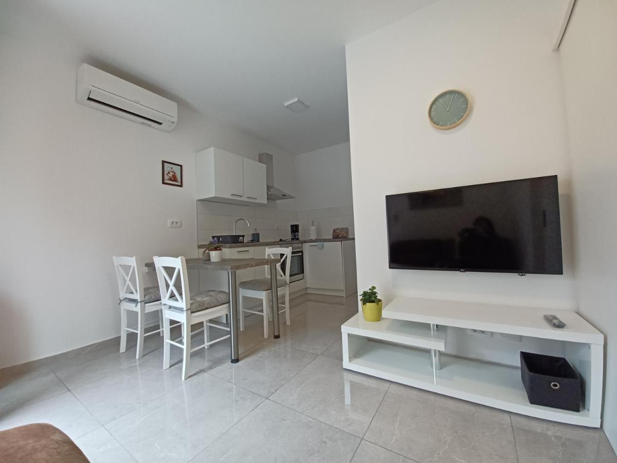 Apartments Leon 1 Novigrad  Luaran gambar