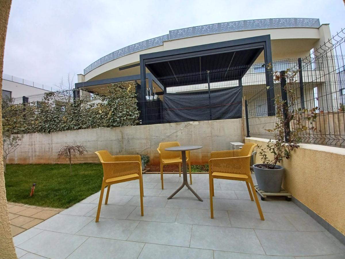 Apartments Leon 1 Novigrad  Luaran gambar